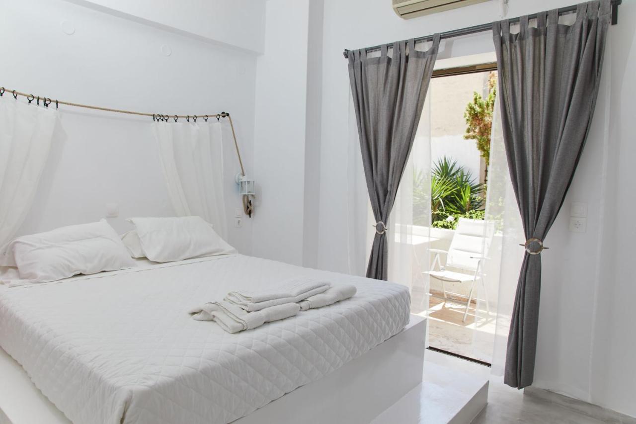 شقة Golden Star Praxitelous Agia Marina  المظهر الخارجي الصورة