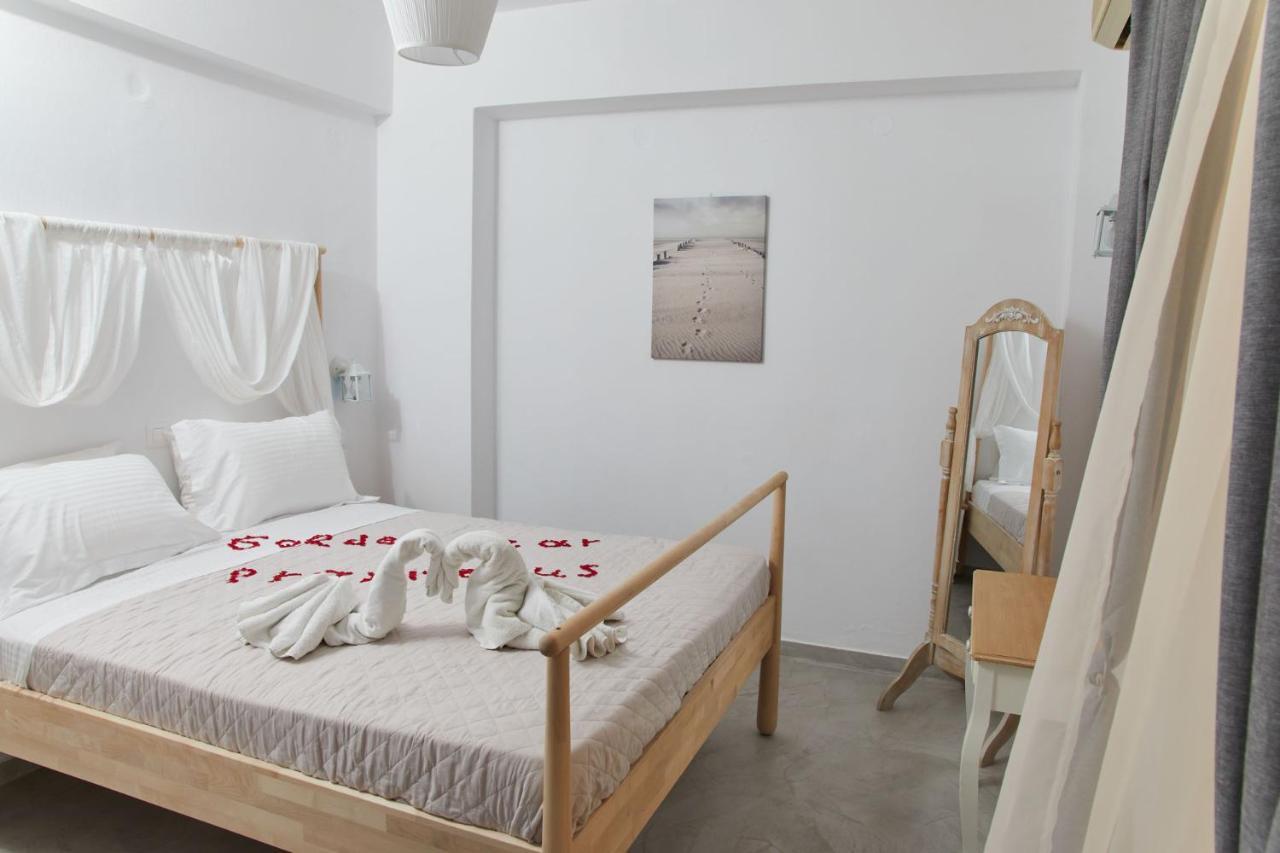 شقة Golden Star Praxitelous Agia Marina  المظهر الخارجي الصورة
