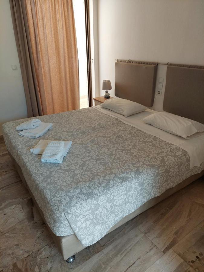 شقة Golden Star Praxitelous Agia Marina  المظهر الخارجي الصورة
